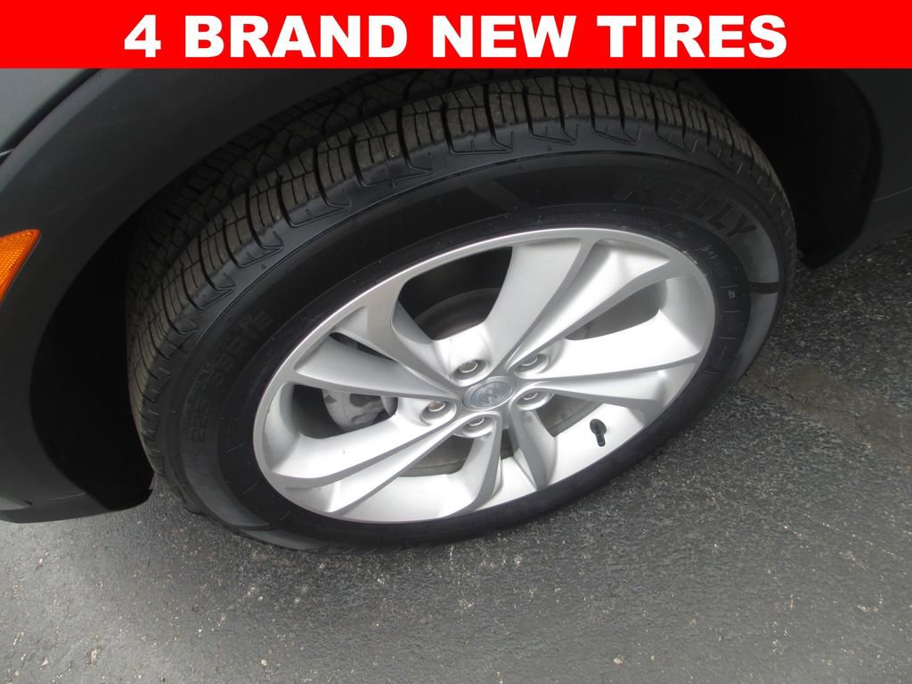 Certified 2023 Buick Encore GX Preferred w/ Cold Weather Comfort Package AWD/4WD image 4