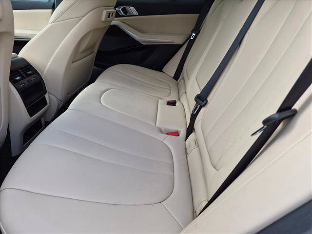 Used 2021 BMW X5 xDrive40i AWD/4WD image 13