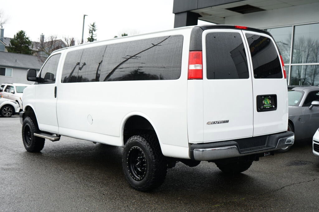 Used 2019 Chevrolet Express 3500 LT w/ LT Preferred Equipment Group image 3