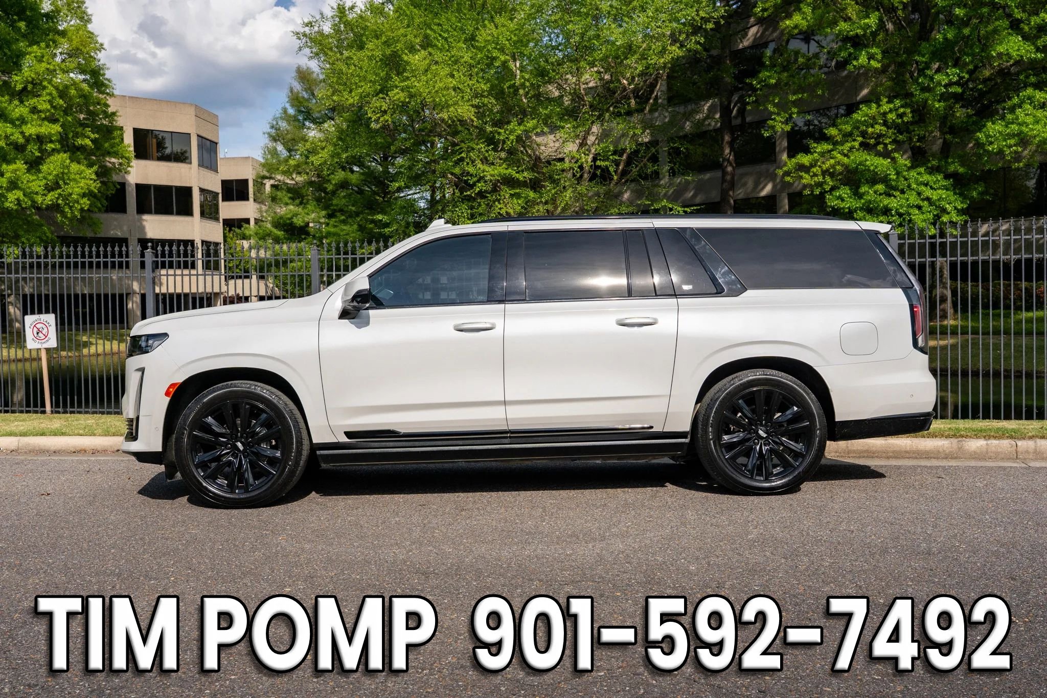 Used 2023 Cadillac Escalade ESV Sport Platinum w/ Heavy-Duty Trailer Package AWD/4WD image 9