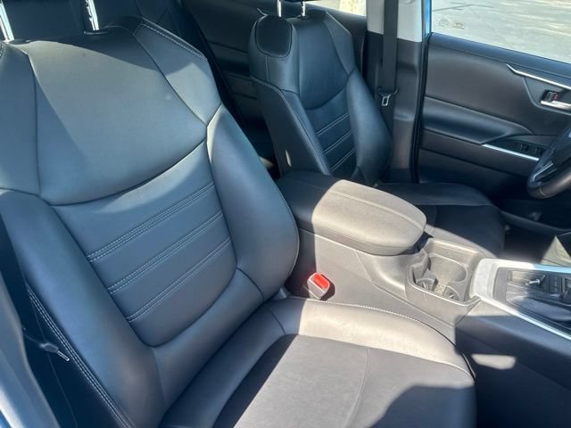 Used 2019 Toyota RAV4 XLE Premium w/ Advanced Technology Package FWD image 16