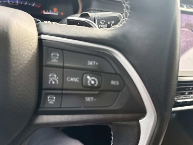 Used 2022 Jeep Grand Cherokee Limited image 31