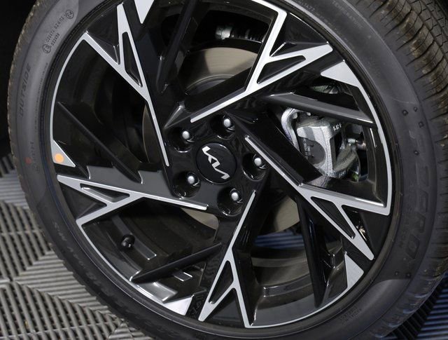 New 2026 Kia K5 GT-Line image 8