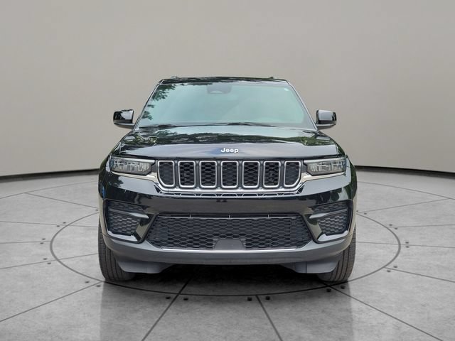 Certified 2024 Jeep Grand Cherokee Laredo w/ Luxury Tech Group I AWD/4WD image 15