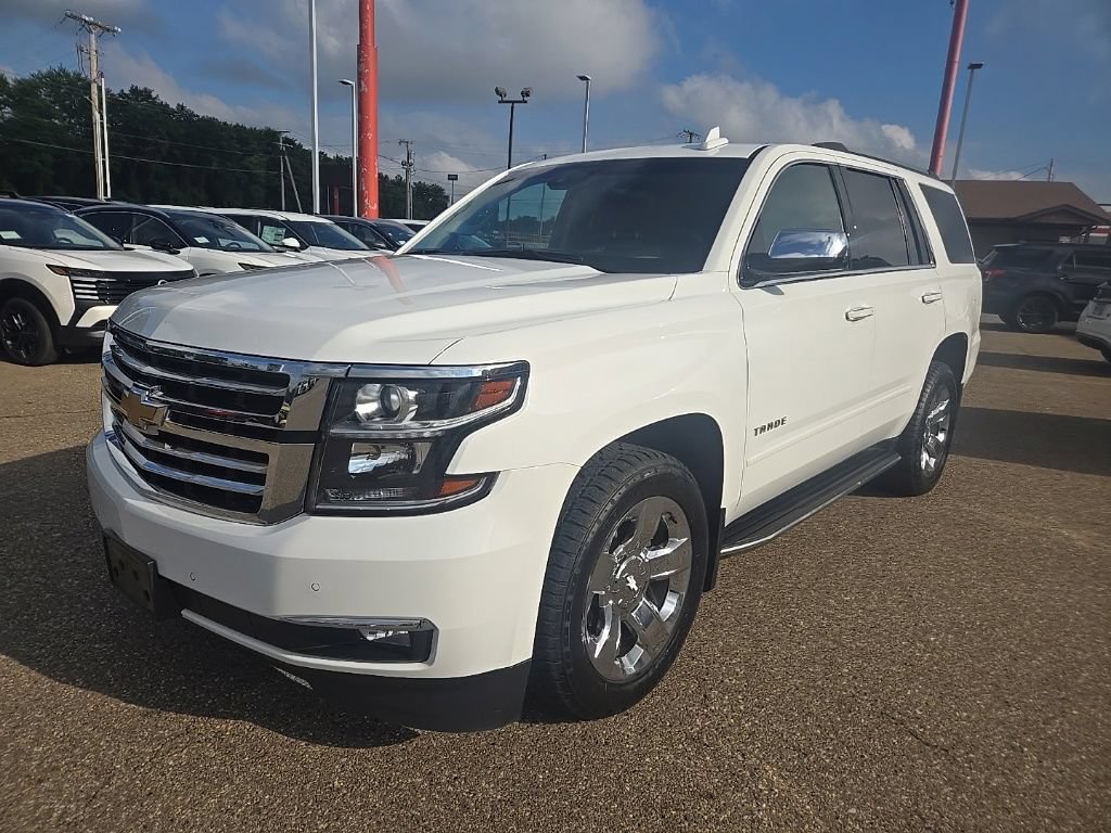 Used 2019 Chevrolet Tahoe Premier AWD/4WD image 3