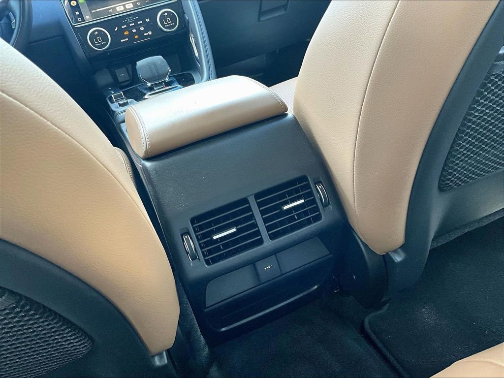 Used 2022 Jaguar E-PACE SE image 32