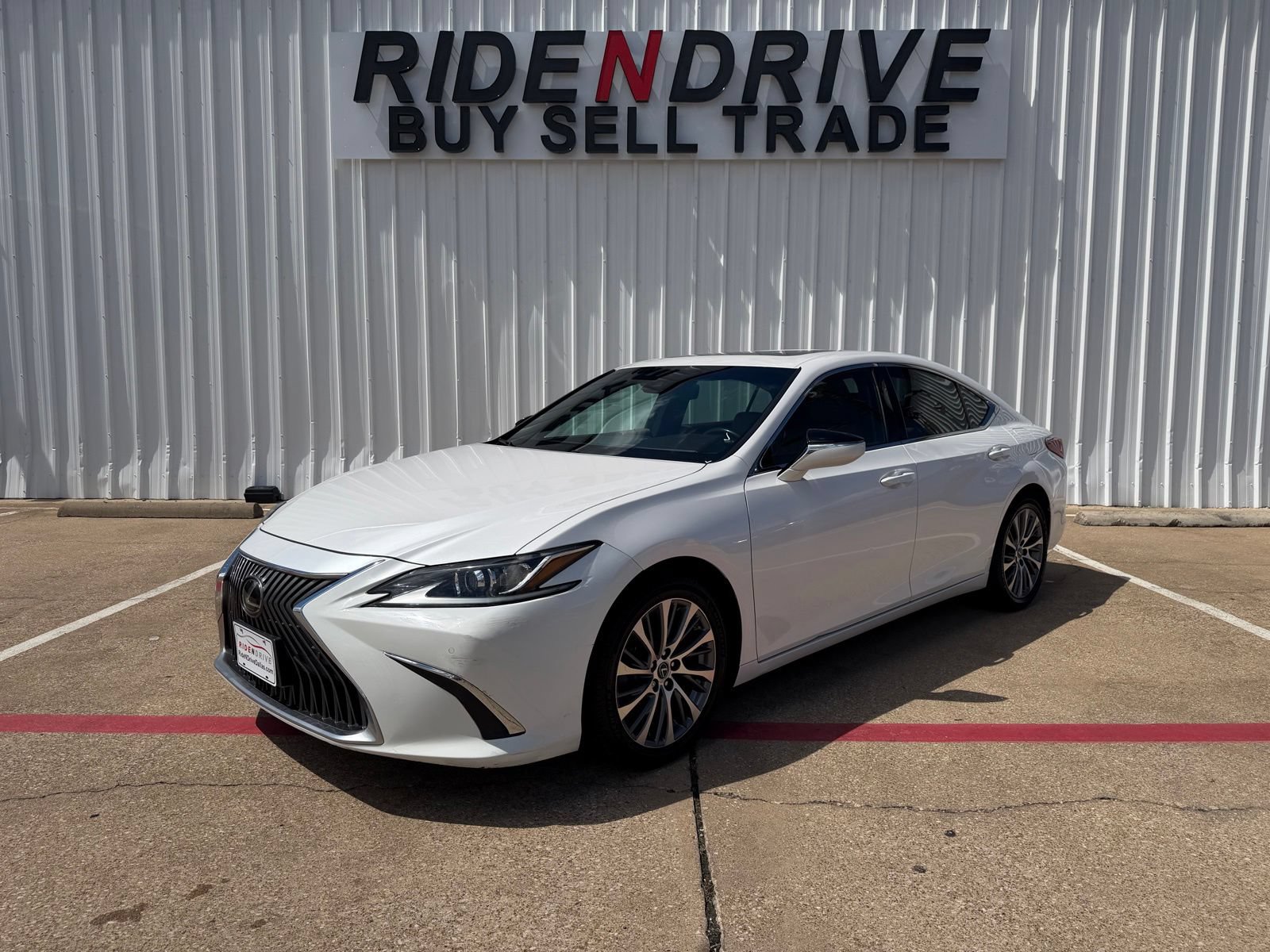 Used 2021 Lexus ES 250 w/ Premium Package AWD/4WD image 1