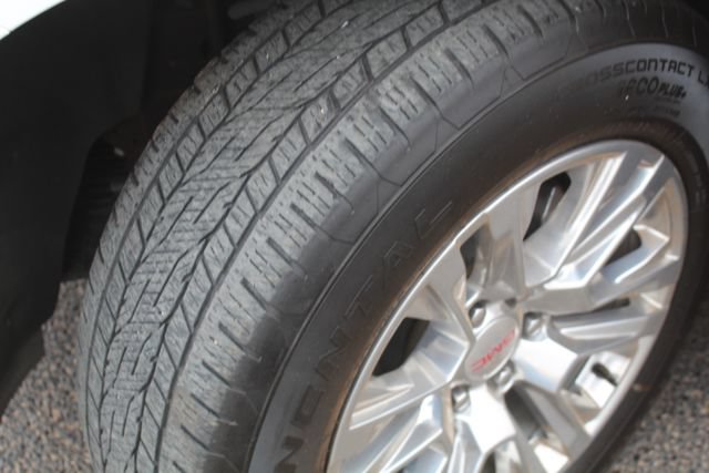 Used 2023 GMC Yukon Denali AWD/4WD image 13