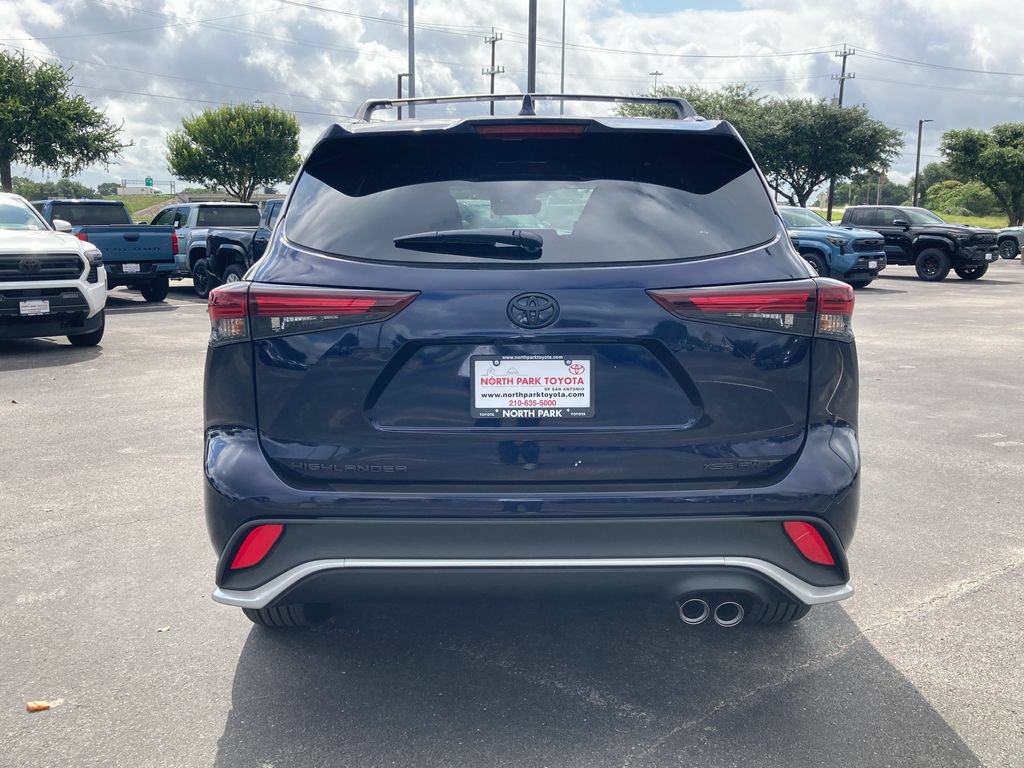 New 2026 Toyota Highlander XSE AWD/4WD image 6
