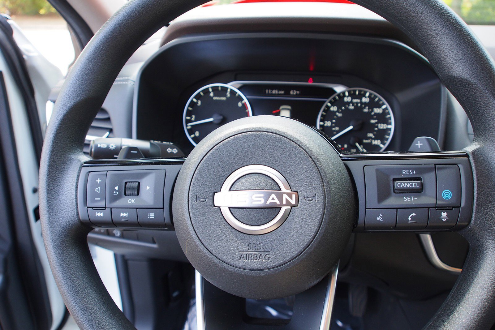 Used 2023 Nissan Rogue SV FWD image 21