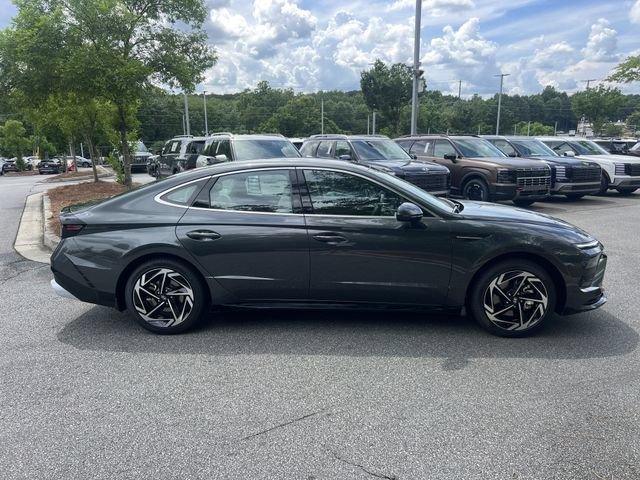 New 2026 Hyundai Sonata SEL FWD image 9