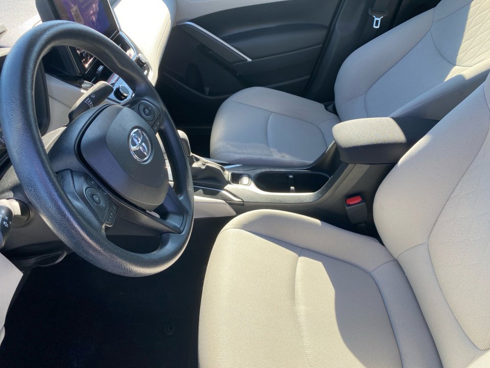 Used 2023 Toyota Corolla Cross L image 11