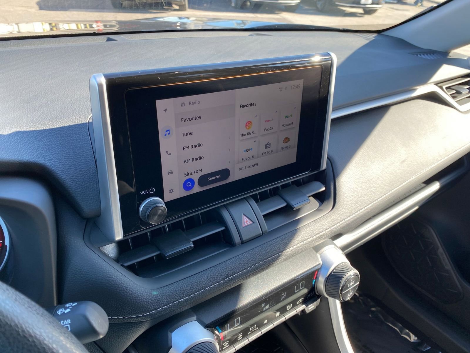 Used 2025 Toyota RAV4 XLE image 18