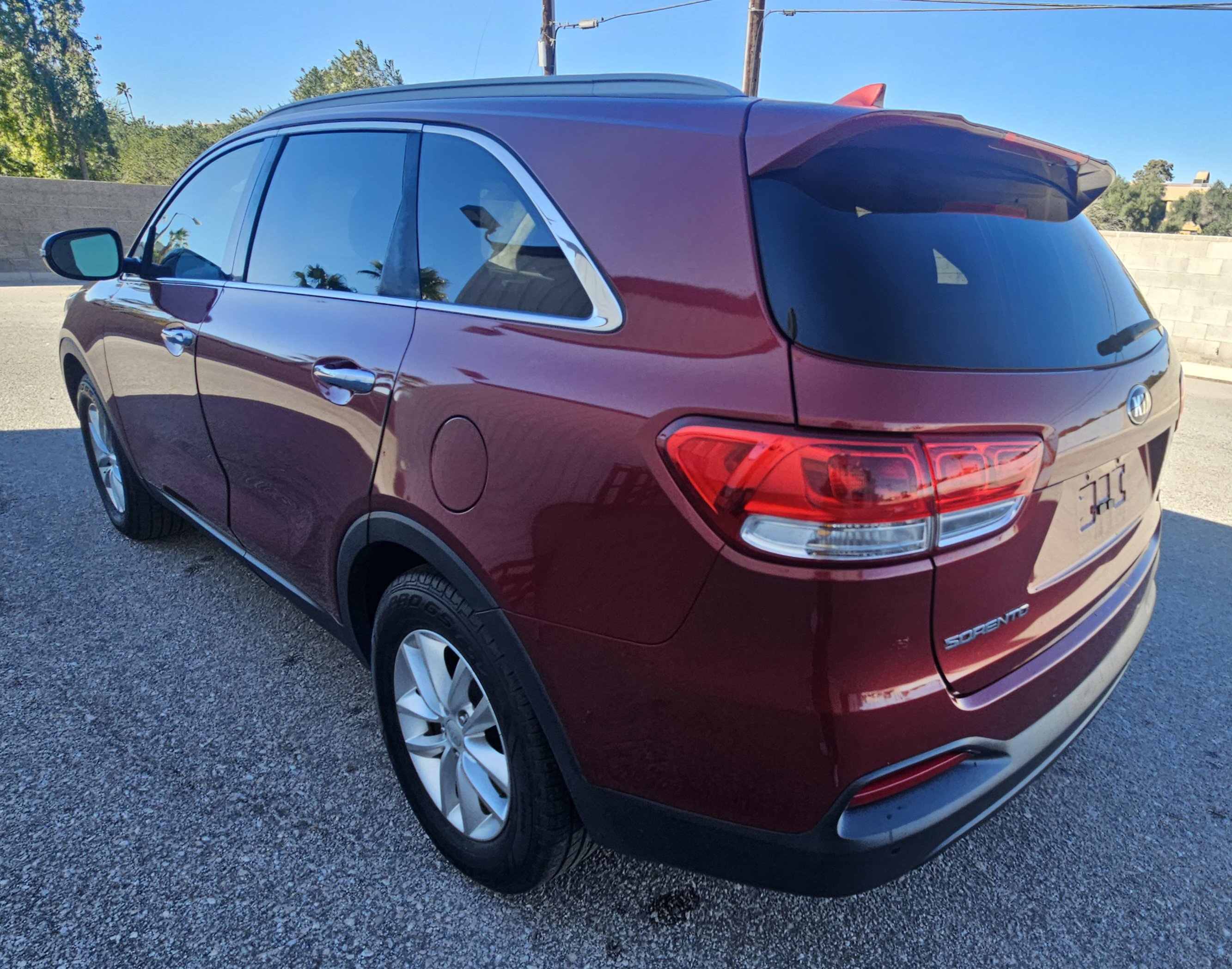Used 2016 Kia Sorento LX w/ LX Convenience Package image 7
