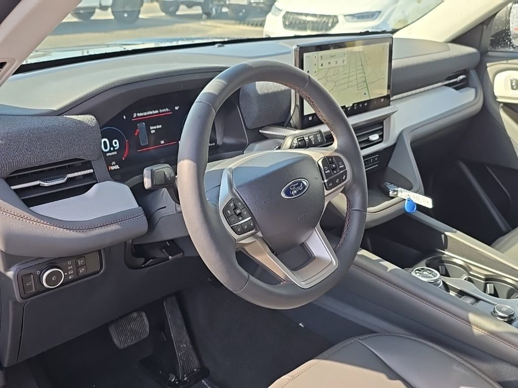 New 2026 Ford Explorer Active w/ Active Comfort Package image 12