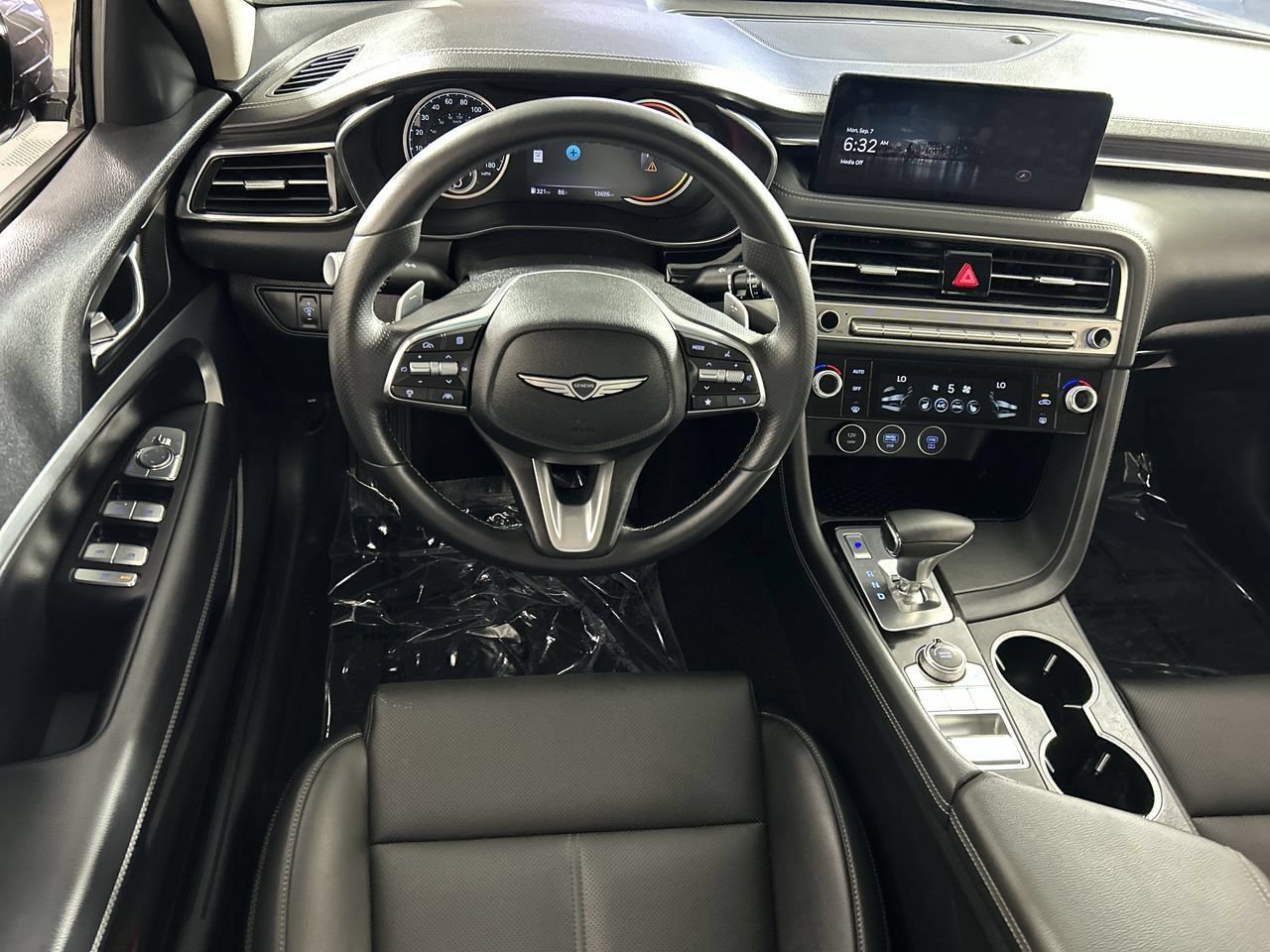 Used 2026 Genesis G70 2.5T RWD image 22