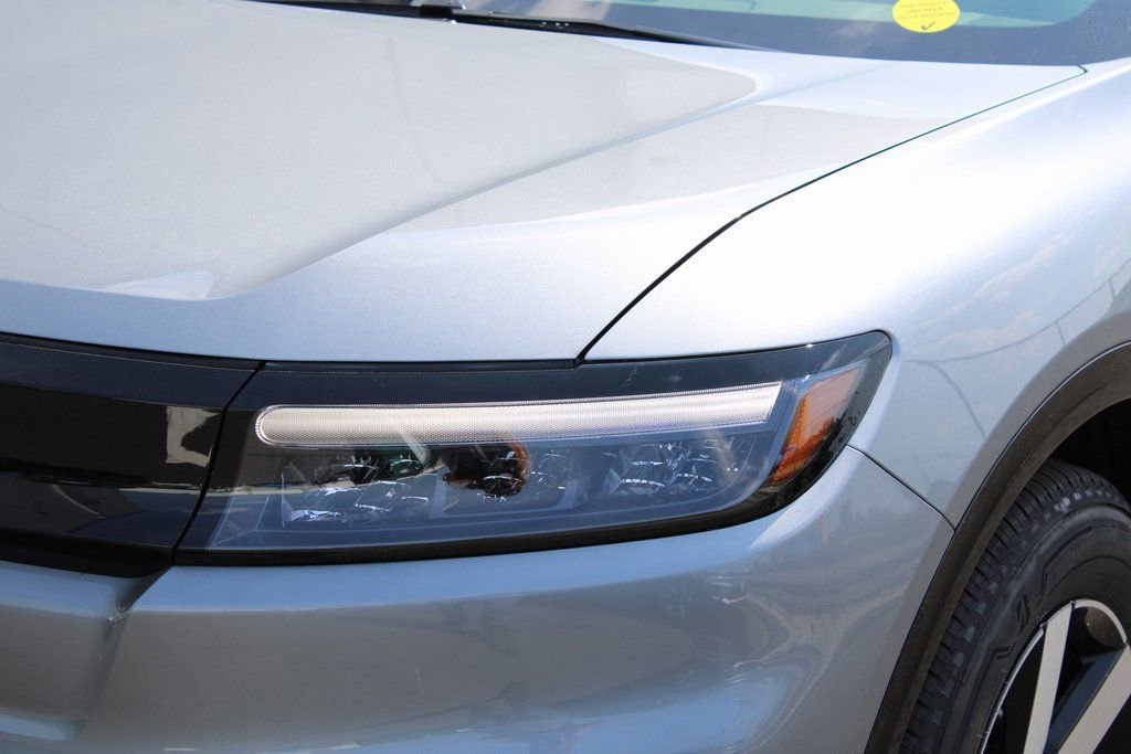 New 2025 Honda Prologue Touring image 2