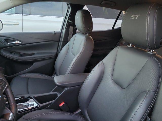 Used 2024 Buick Encore GX Sport Touring FWD image 12
