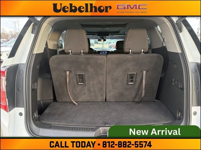 Used 2021 GMC Acadia SLE w/ Driver Convenience Package image 12