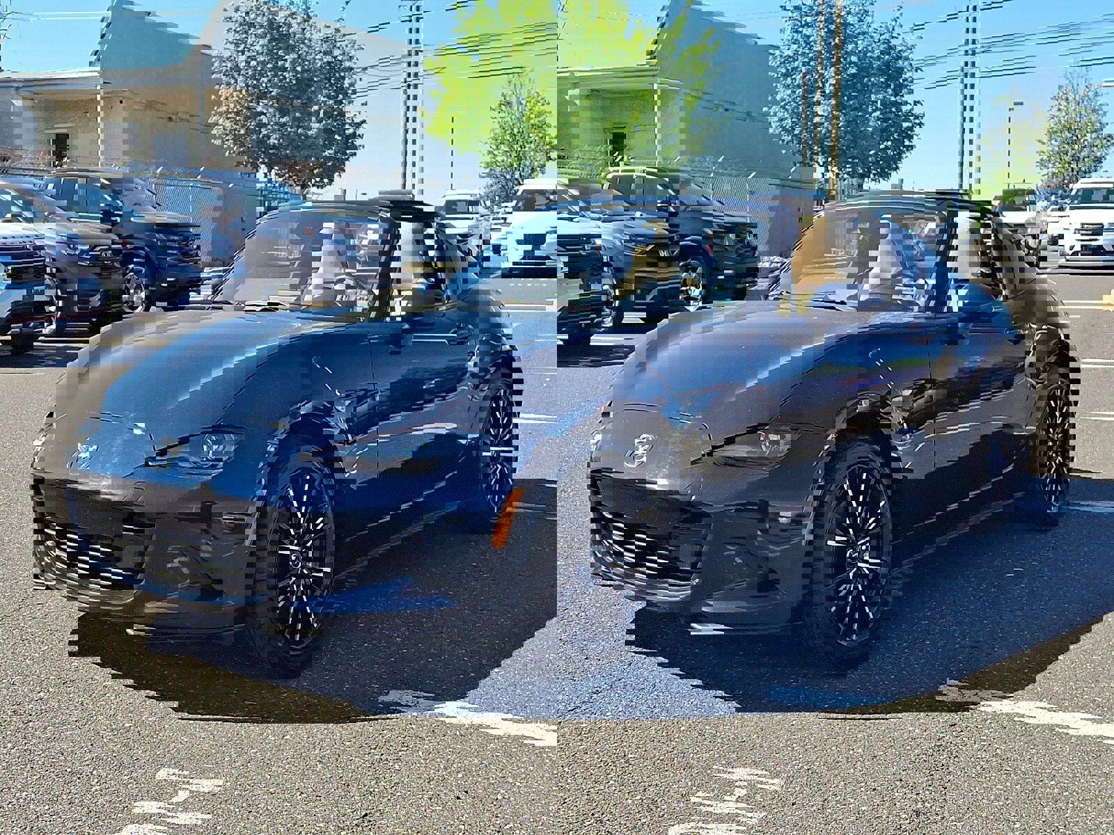 Used 2025 MAZDA MX-5 Miata RF Grand Touring image 3