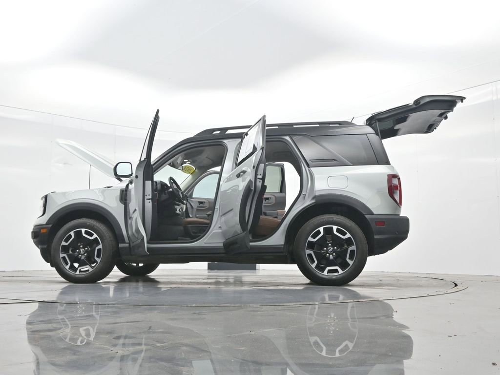 Certified 2024 Ford Bronco Sport Outer Banks AWD/4WD image 46