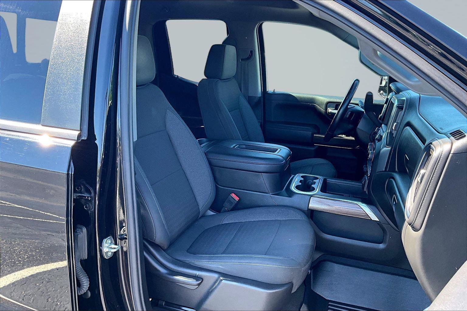 Used 2020 Chevrolet Silverado 1500 RST AWD/4WD image 8