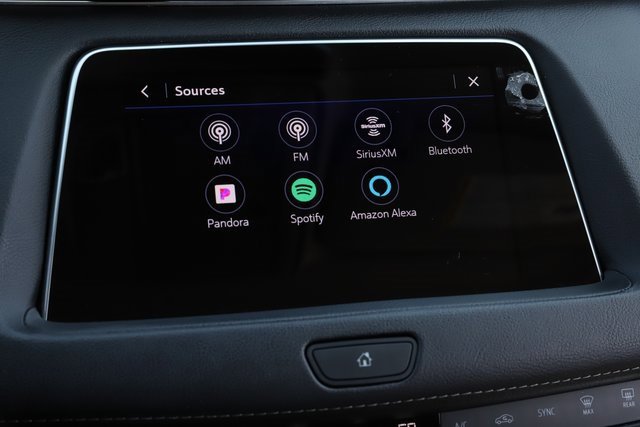 Used 2022 Cadillac XT4 Premium Luxury w/ Safety Alert Package image 34