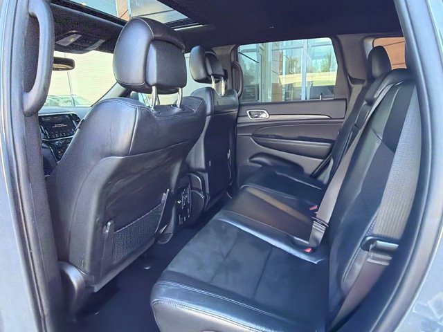 Used 2019 Jeep Grand Cherokee Altitude AWD/4WD image 18