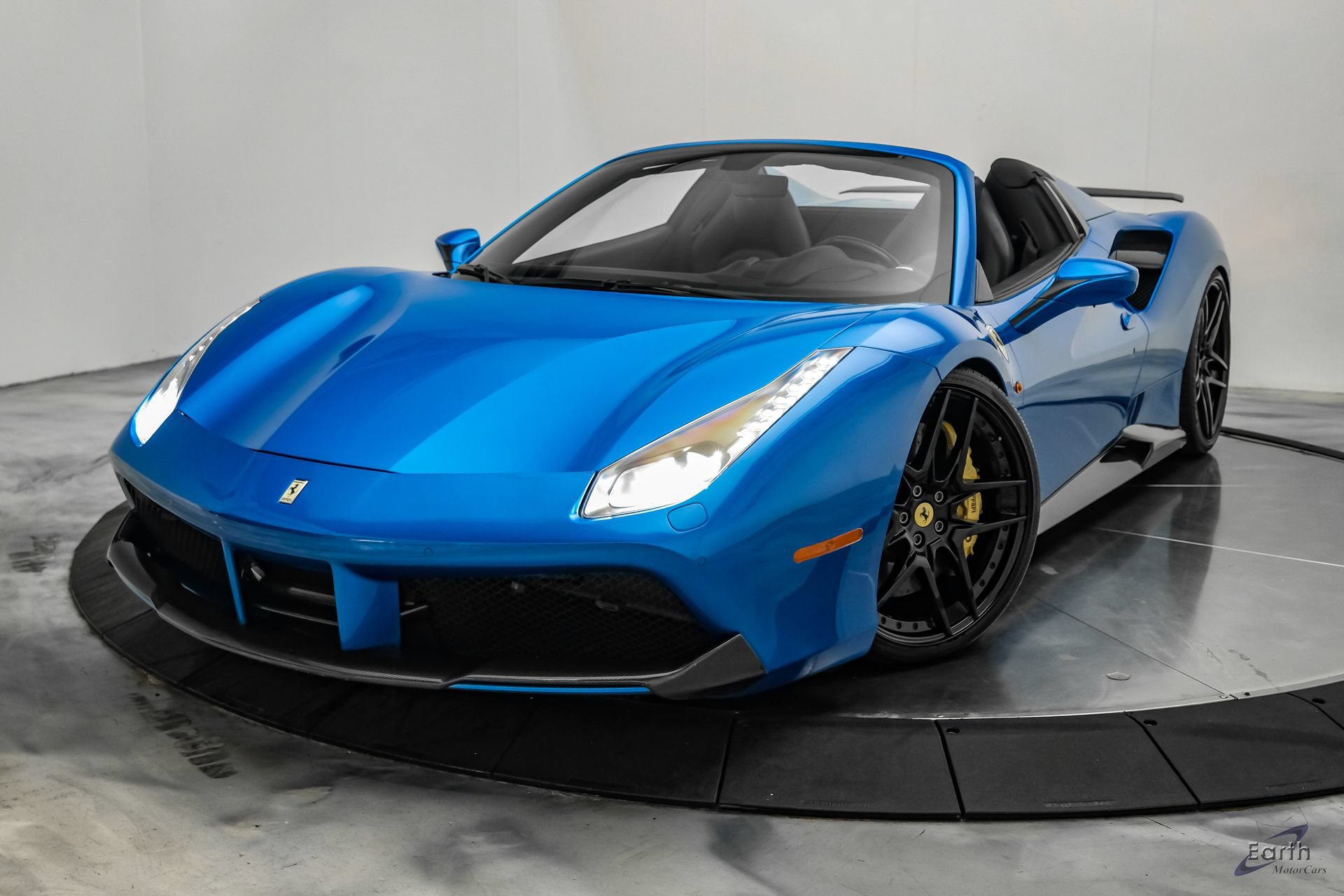Used 2017 Ferrari 488 Spider RWD image 7