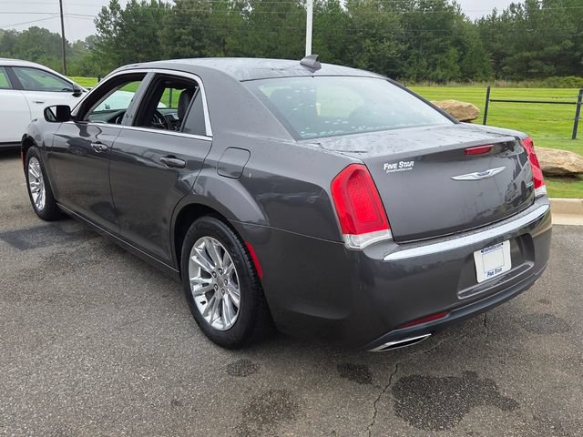 Used 2019 Chrysler 300 Touring L w/ Quick Order Package 22F RWD image 11