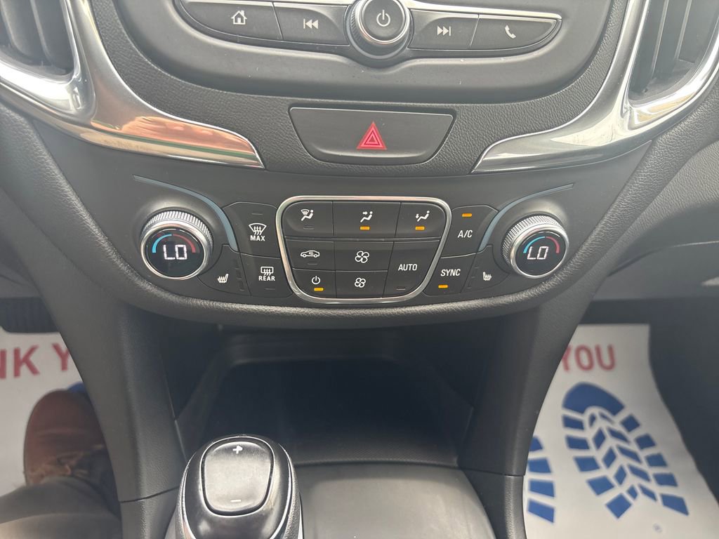 Used 2020 Chevrolet Equinox LT w/ Driver Convenience Package FWD image 24