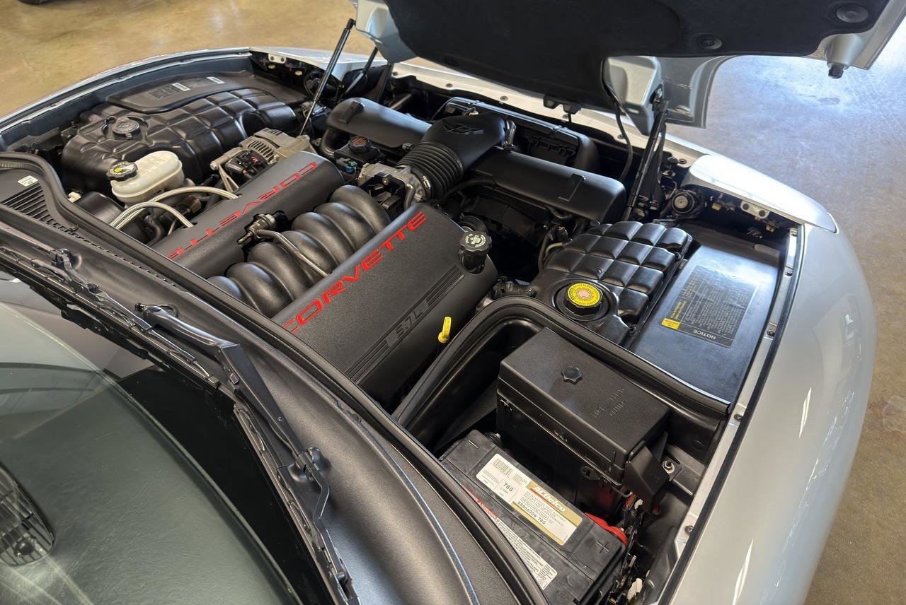 Used 1997 Chevrolet Corvette Coupe w/ Memory Pkg RWD image 50