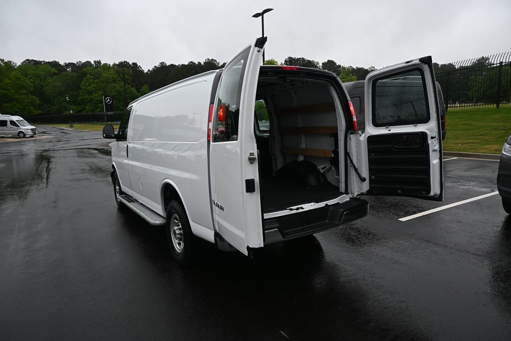 Used 2024 GMC Savana 2500 w/ Driver Convenience Package RWD image 27