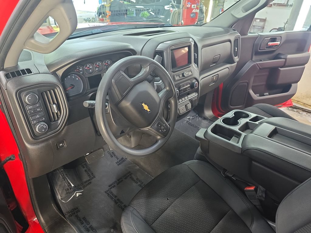 Used 2019 Chevrolet Silverado 1500 Custom w/ Custom Value Package AWD/4WD image 15
