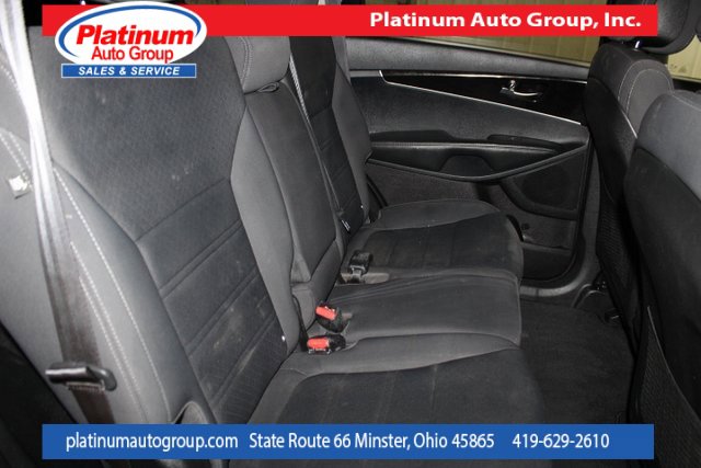 Used 2016 Kia Sorento LX image 31