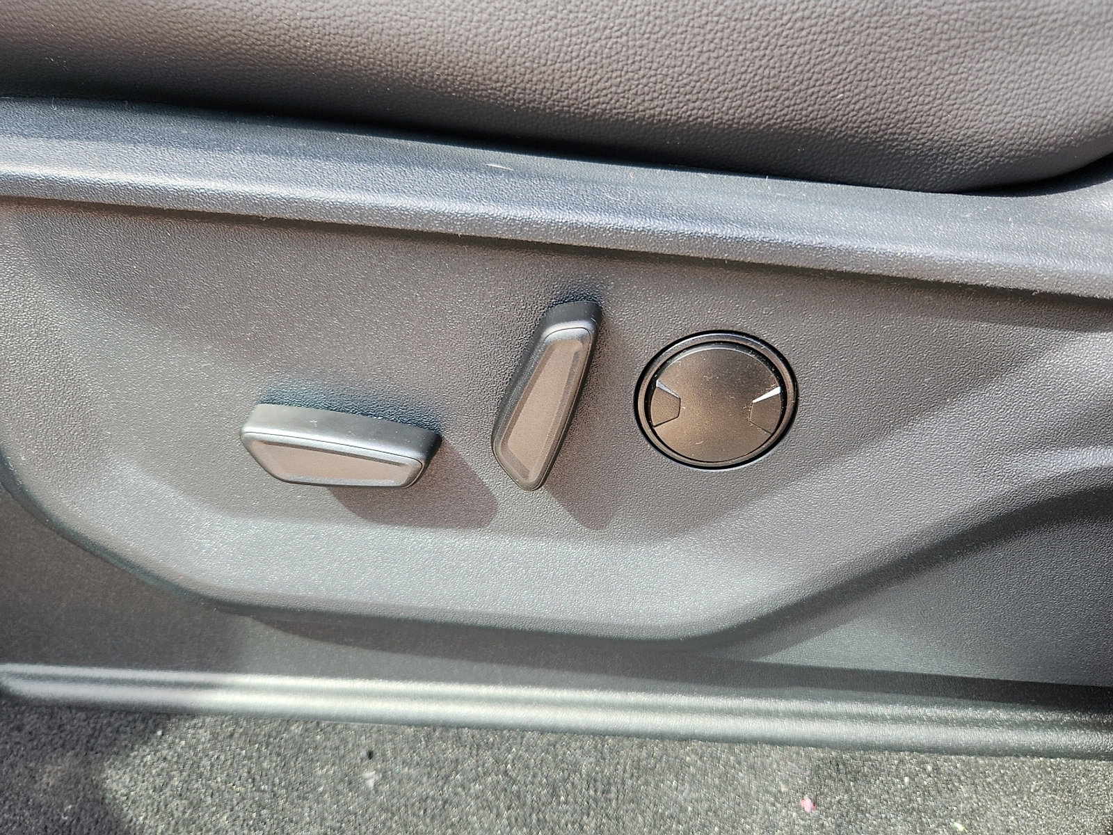 New 2026 Ford F250 Lariat image 17