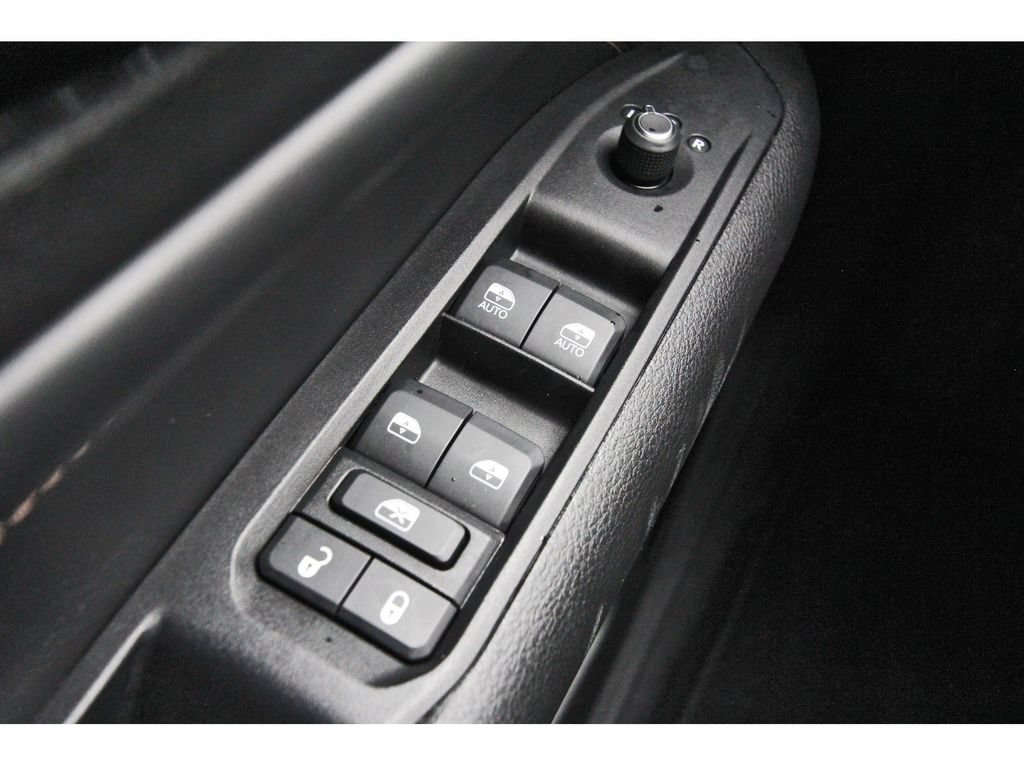 Used 2022 Jeep Compass Limited AWD/4WD image 24
