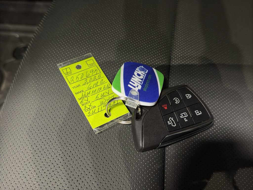 New 2025 GMC Hummer EV 2X image 44