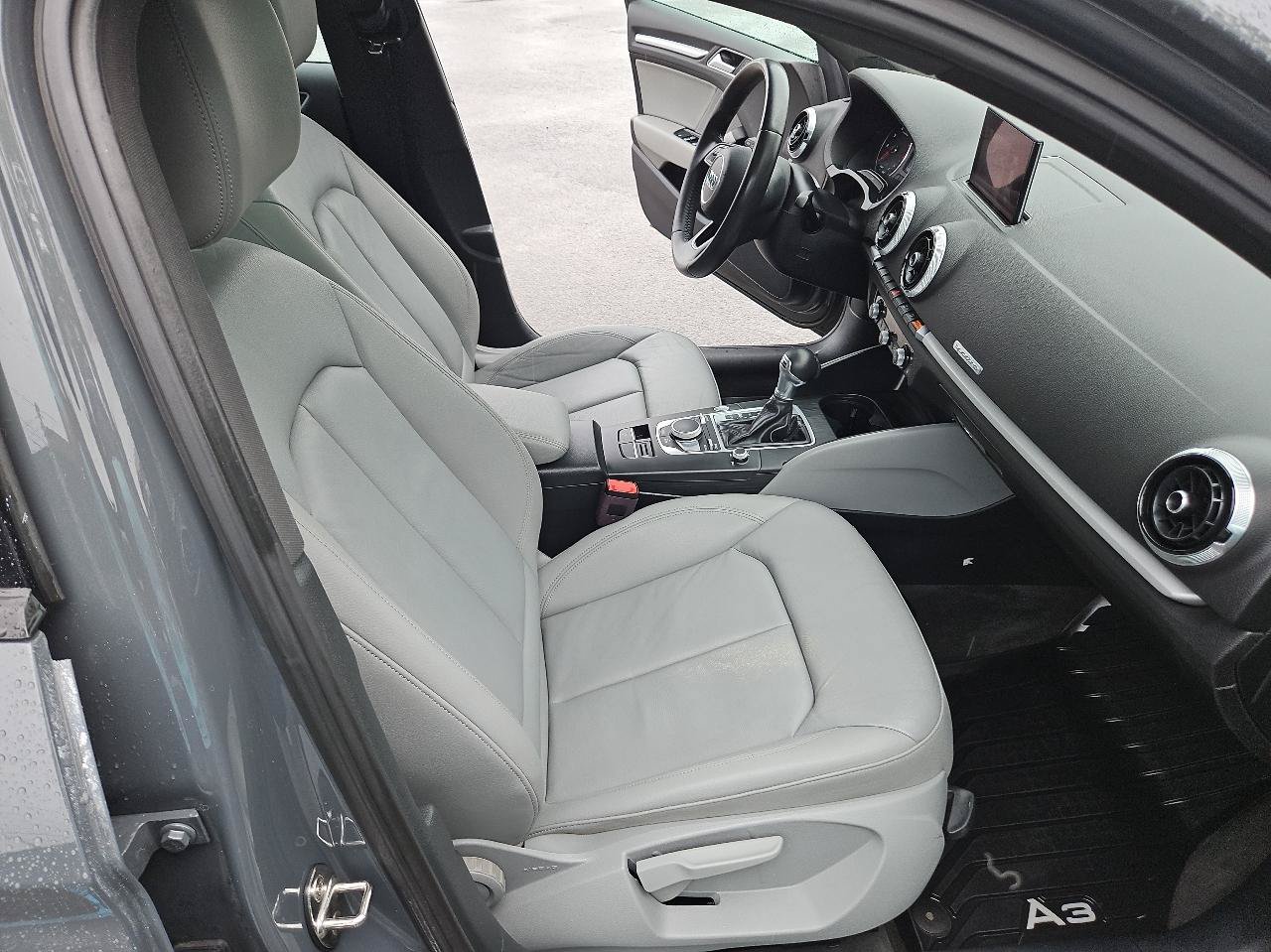Used 2017 Audi A3 2.0T Premium w/ Convenience Package AWD/4WD image 17