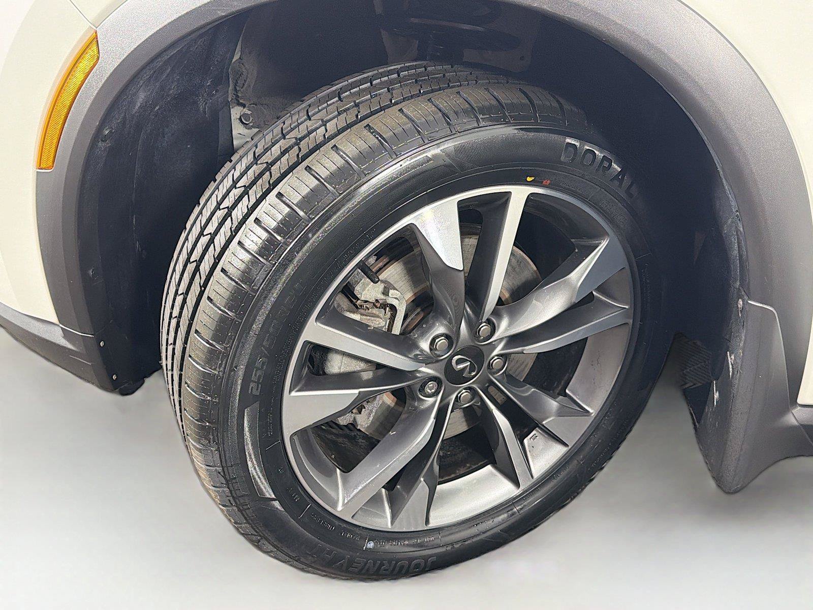 Used 2023 INFINITI QX60 Luxe w/ Cargo Package AWD/4WD image 38
