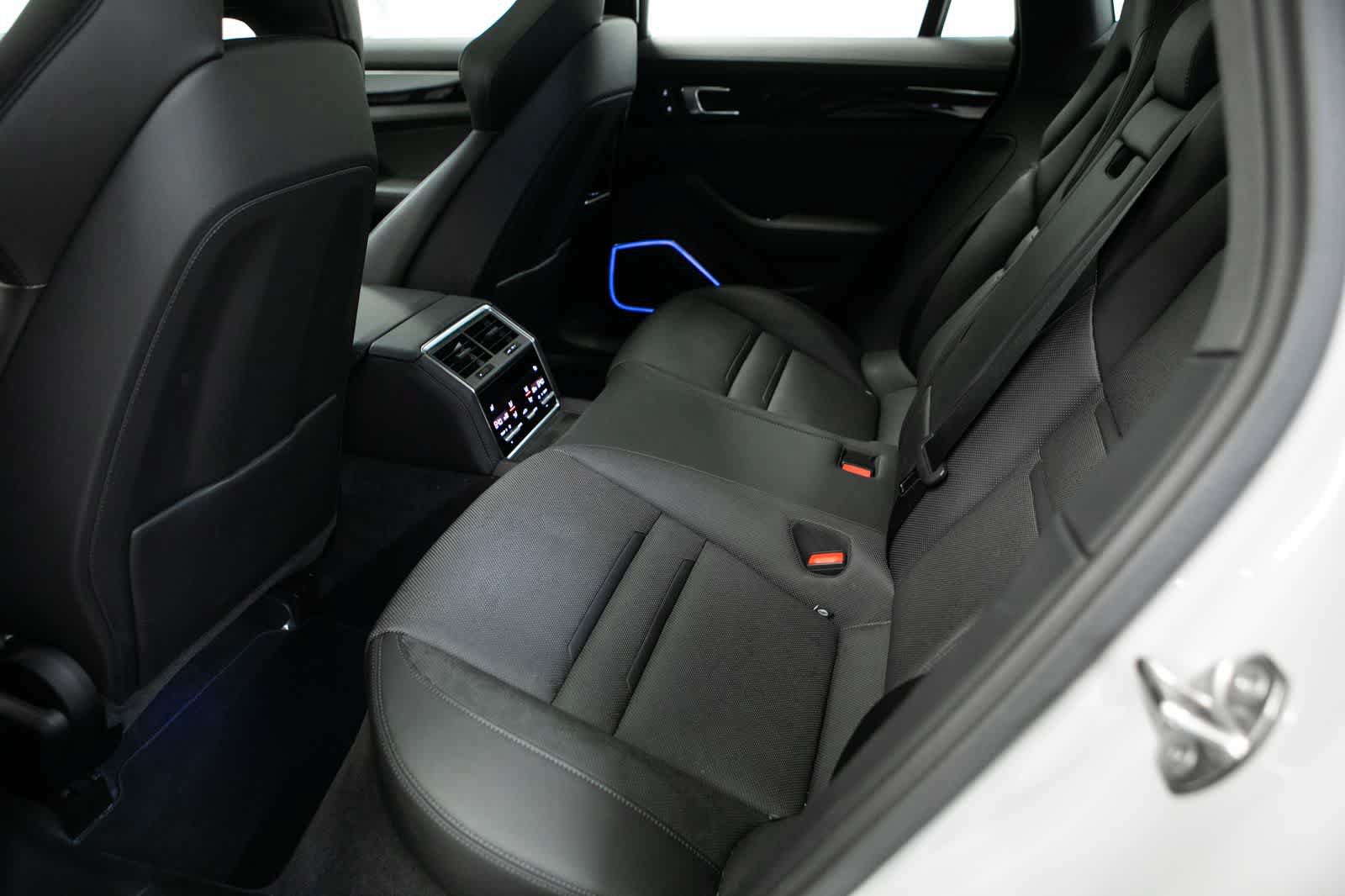 Certified 2023 Porsche Panamera RWD image 28