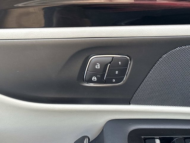 Certified 2024 Lincoln Nautilus Reserve AWD/4WD image 26