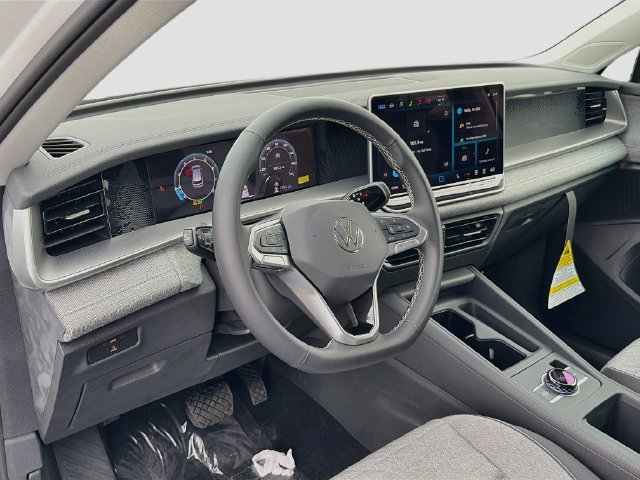 New 2026 Volkswagen Tiguan S AWD/4WD image 9