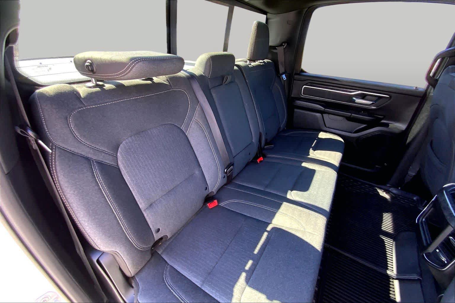 Used 2019 RAM 1500 Big Horn AWD/4WD image 18