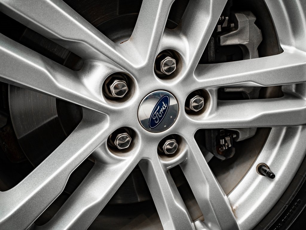 Used 2021 Ford Explorer XLT image 8