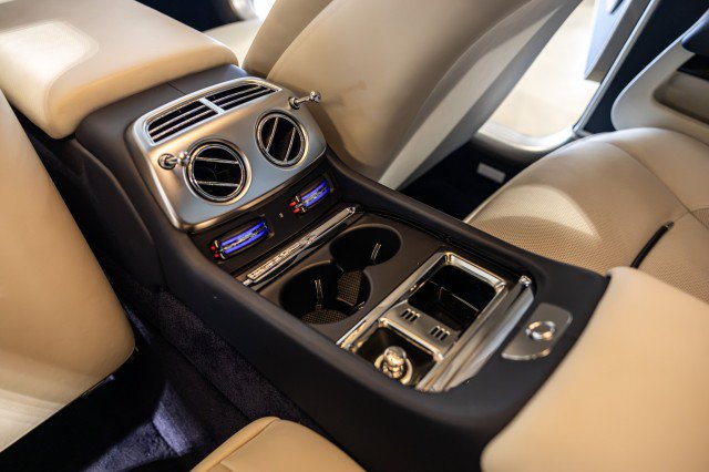 Used 2017 Rolls-Royce Wraith RWD image 52