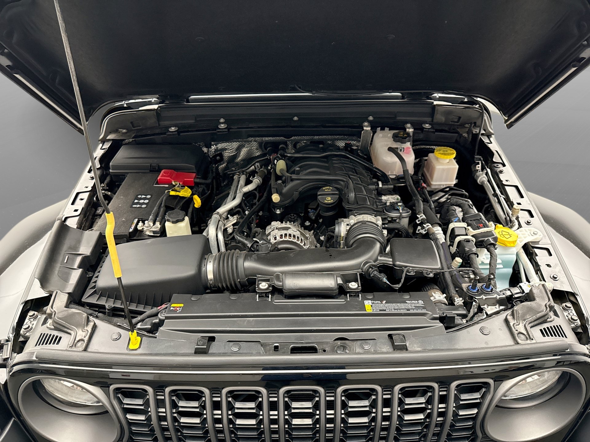 Used 2025 Jeep Gladiator Sport AWD/4WD image 25