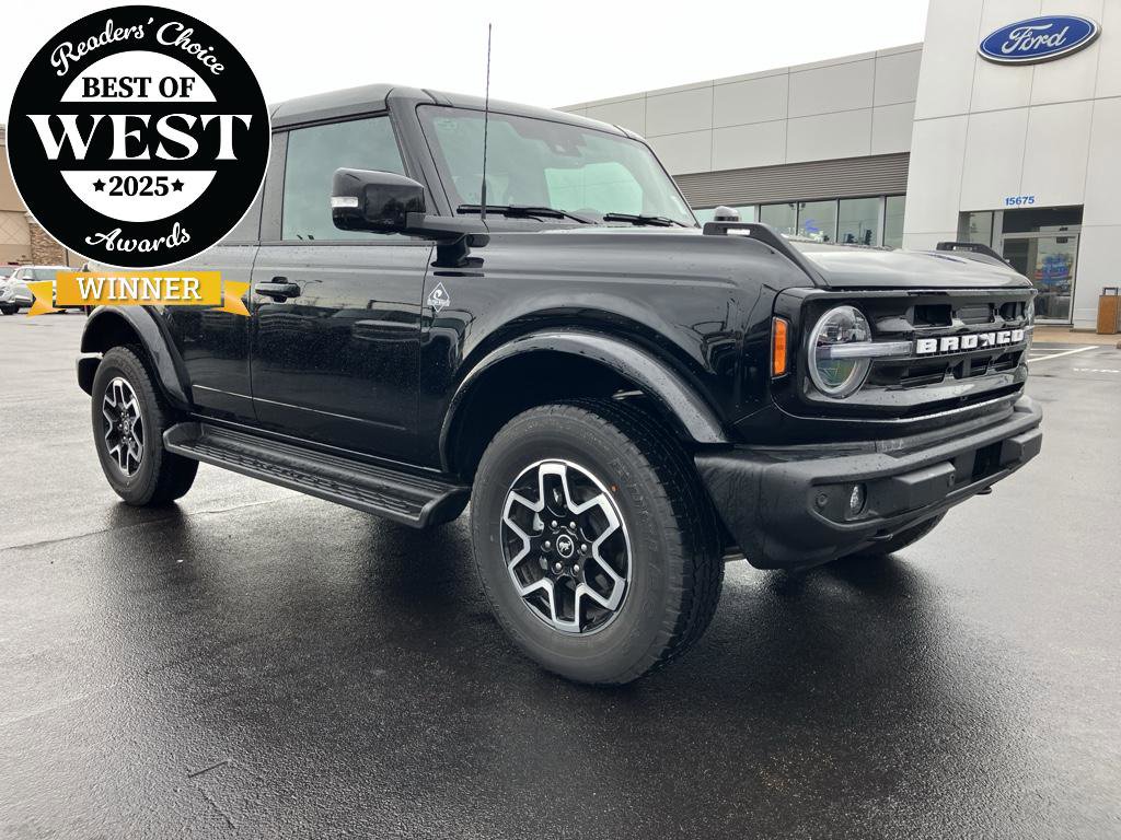Used 2025 Ford Bronco Outer Banks image 1