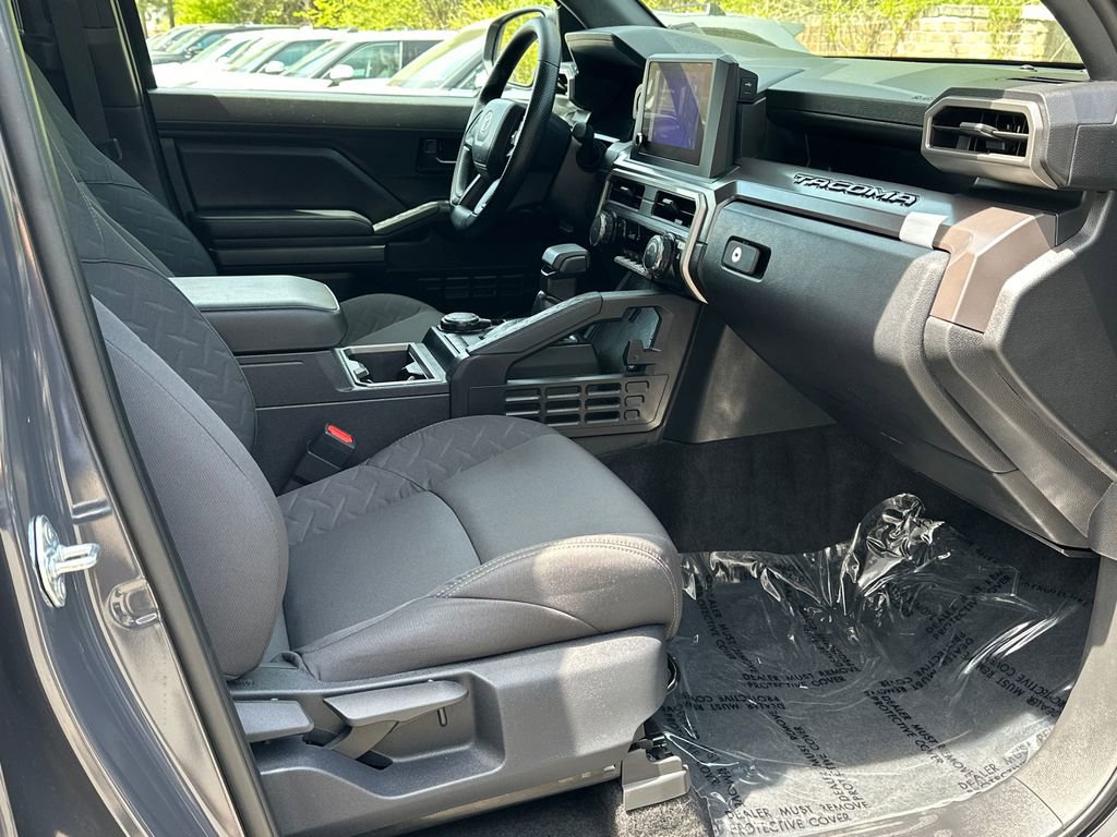 Used 2025 Toyota Tacoma SR5 image 10