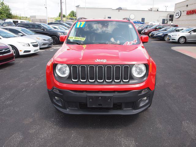 Used 2017 Jeep Renegade Latitude AWD/4WD image 4